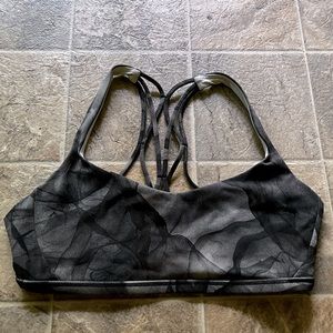 EUC lululemon free to be zen bra